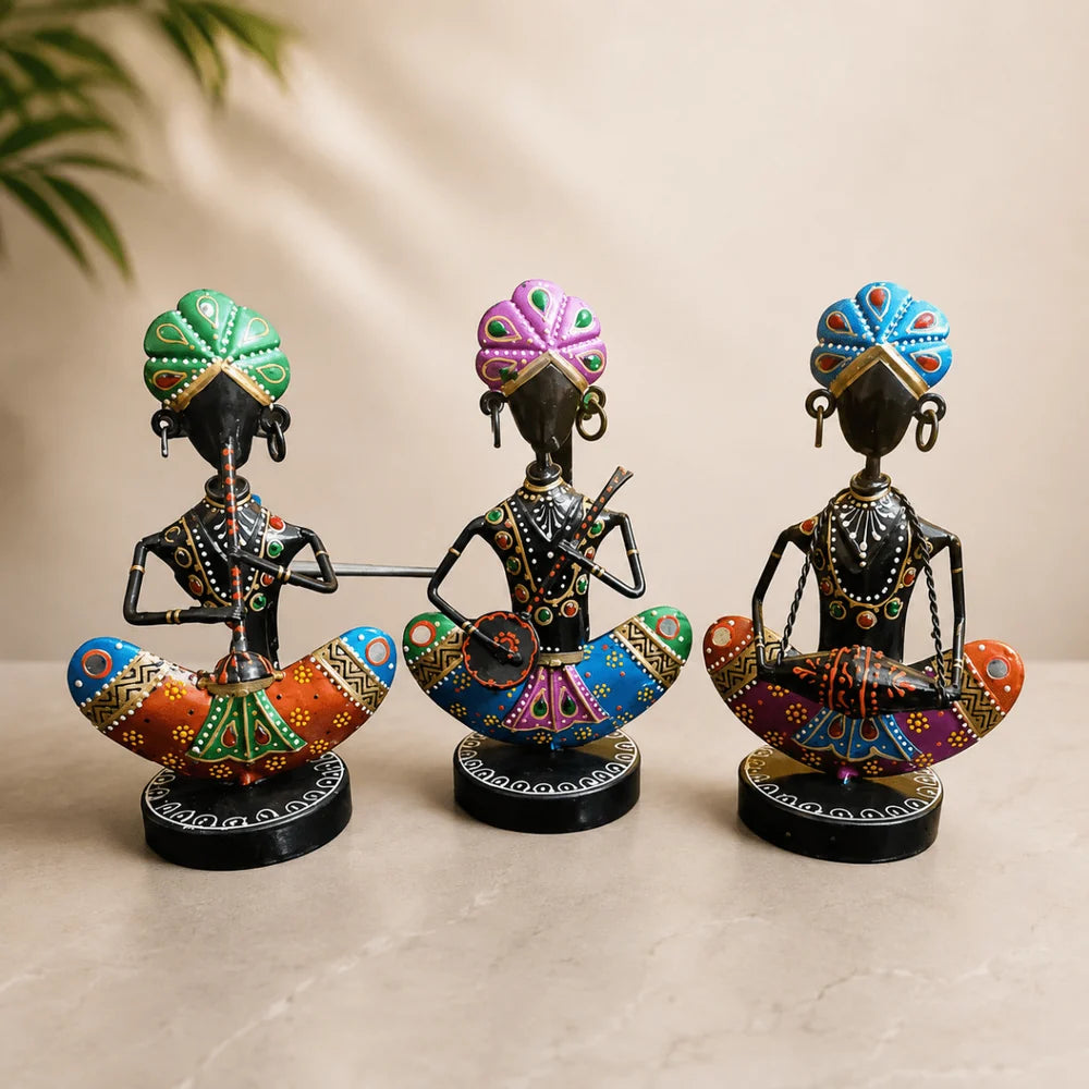 Rajasthani Metal/Iron Safa Men Set of 3 With Earing (Multi Color) (4.5x3x8 Inches)