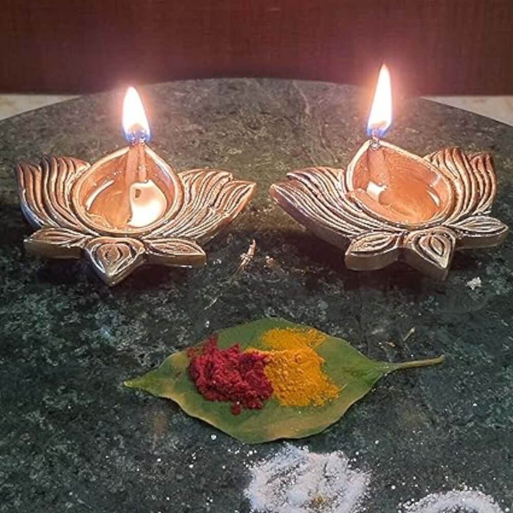 Indian Diwali Oil Lamp Pooja Diya Brass Light Lotus Kamal Laxmi Vilakku Decorative Wicks Diyas Set of 8 – Gold Finish
