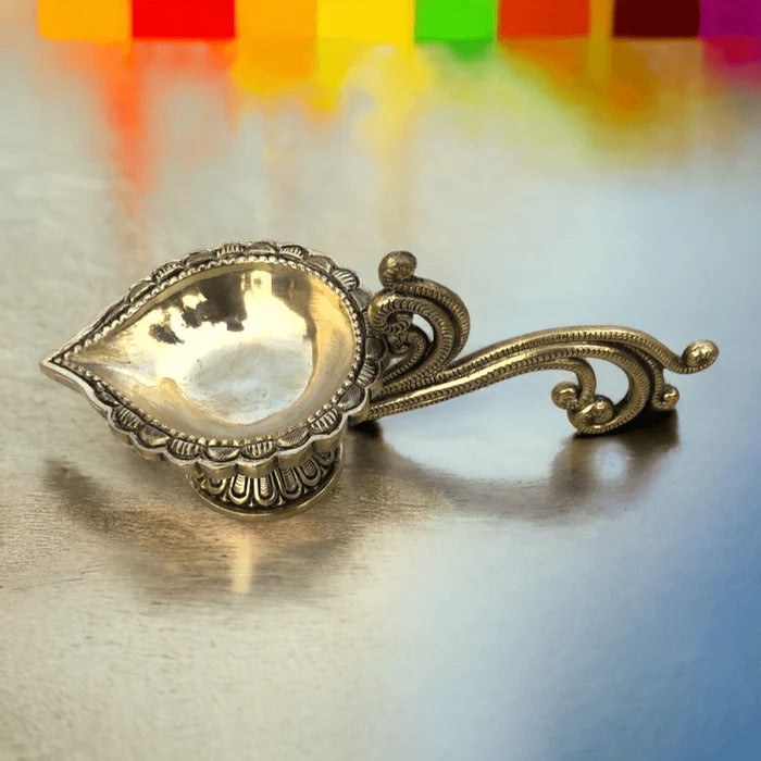 RoyalStuffs Heavy Brass Diya Aarti Lamp – Traditional Oil Diya for Pooja & Worship Prayer