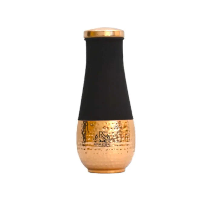 RoyalStuffs Pure Copper Bedroom Water Bottle with Inbuilt Glass – Brown Silk Hammered Surahi Carafe (1600 ML)