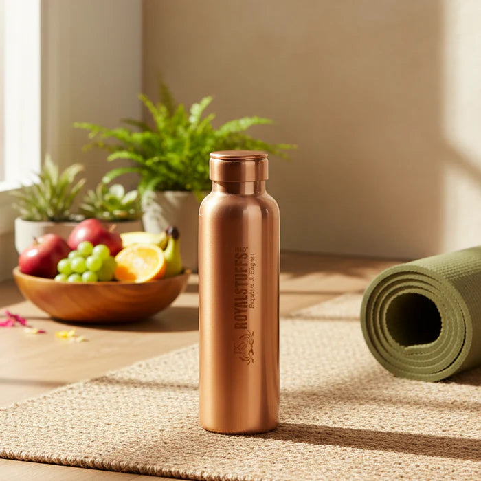 Pure Copper Water Bottle 900ml – Seamless Leak-Proof Premium Drinkware