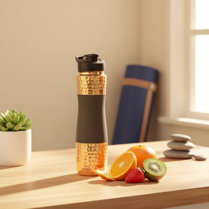 RoyalStuffs Designer Copper Hammered Sipper Bottle with Grey Silicone Grip – 1 Litre Leak-Proof Copper Bottle