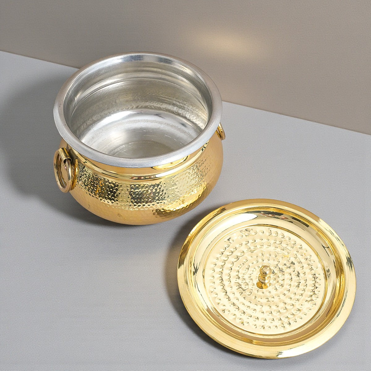 Hammered Brass Degchi Pot with Lid & Tin (Kalai) Coating – Traditional Heavy Brass Cooking Vessel | 3 Sizes | RoyalStuffs