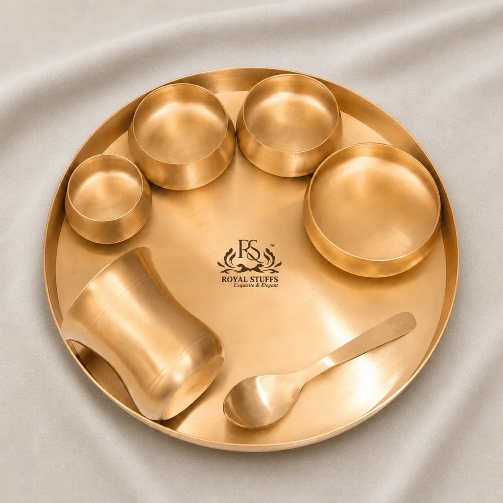 Curved Matt Finish Thali Set - 7-Piece Set for Exquisite Dining Experience