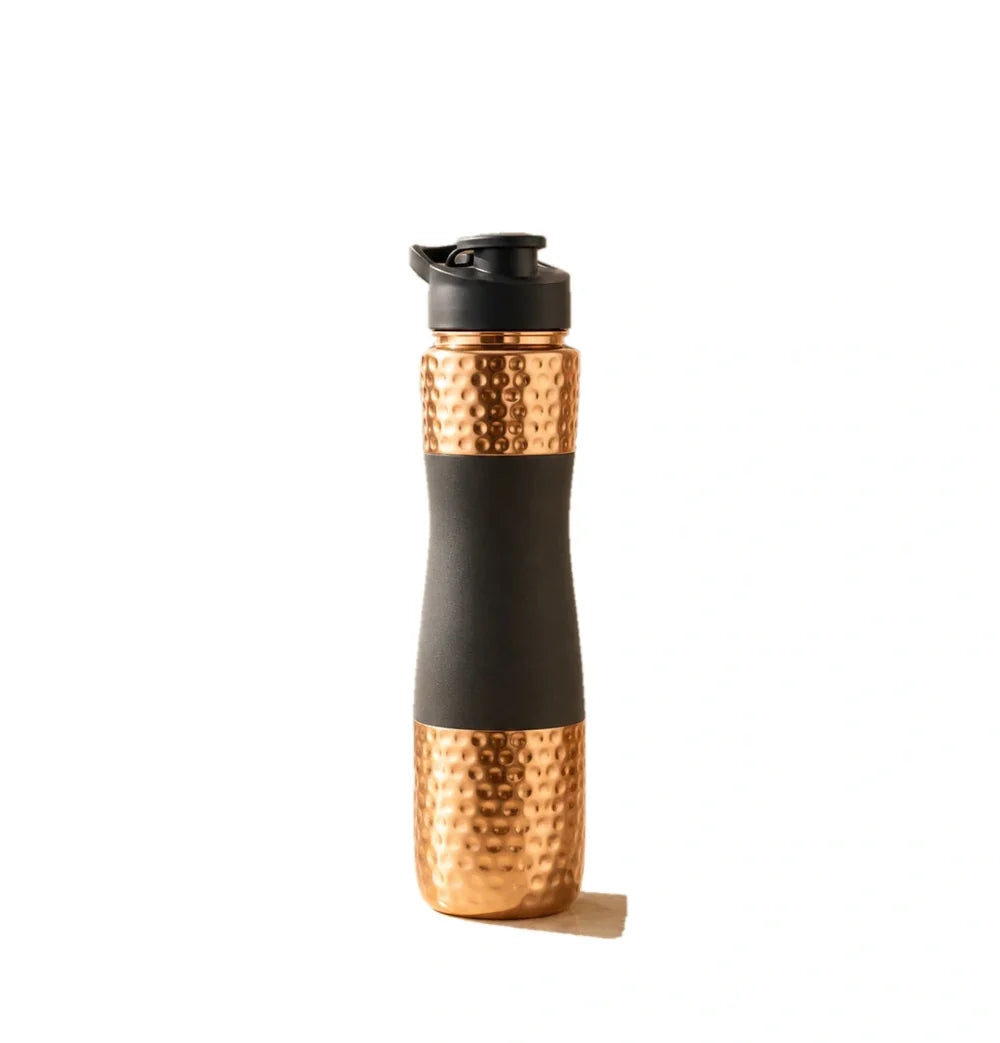 RoyalStuffs Designer Copper Hammered Sipper Bottle with Grey Silicone Grip – 1 Litre Leak-Proof Copper Bottle