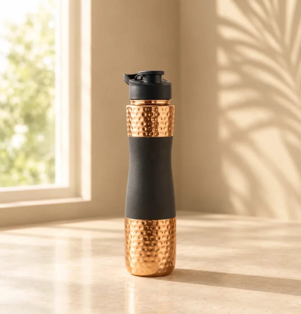 RoyalStuffs Designer Copper Hammered Sipper Bottle with Grey Silicone Grip – 1 Litre Leak-Proof Copper Bottle
