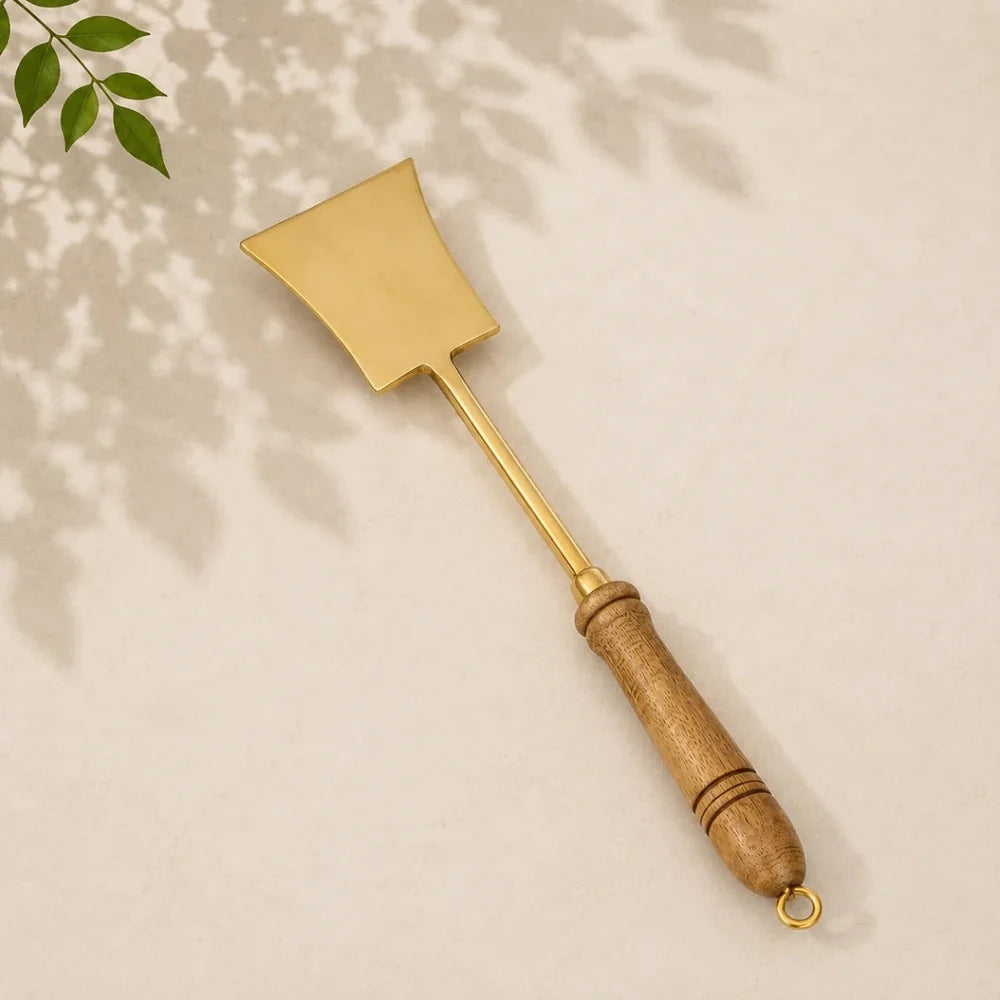Handcrafted Pure Brass Tavetha / Spatula Turner with Wooden Handle | For Dosa, Roti & Chapati | 14.5" Length