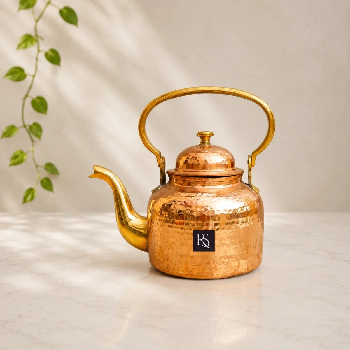 MUGHLAI DESIGN COPPER TEA KETTLE WITH TIN LINING - A REGAL BREWING EXPERIENCE - 600 ML