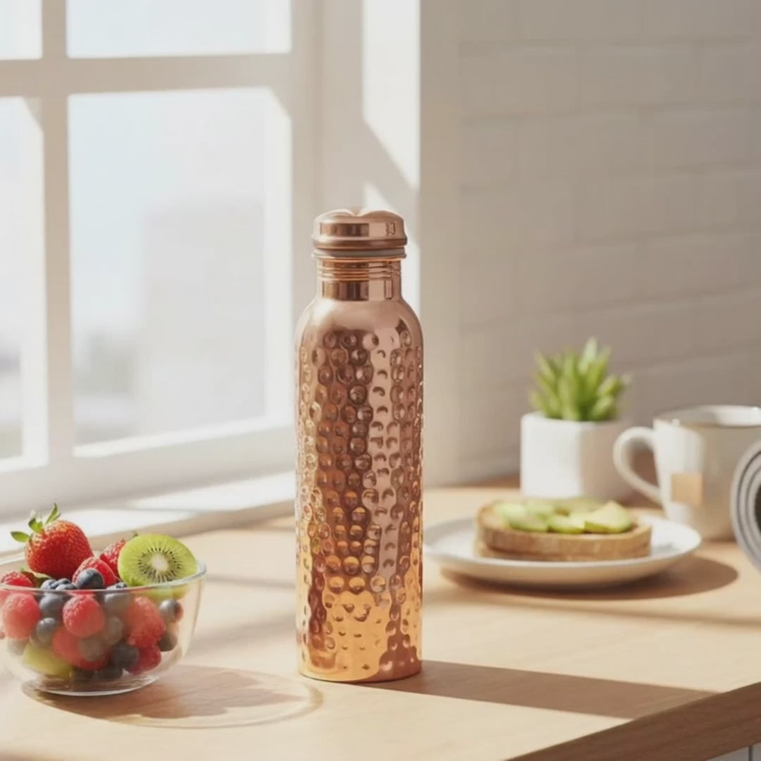Hammered Pure Copper Water Bottle 950ml – Handcrafted Premium Drinkware